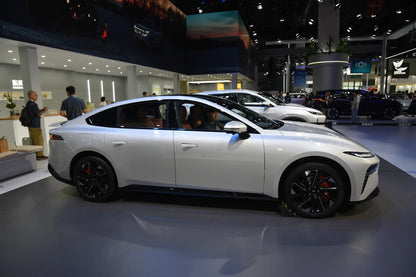 Dongfeng eπ007-Hybrid REEV