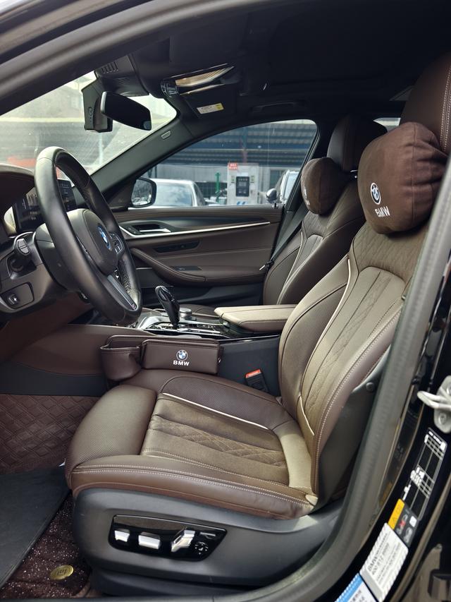 Certificated Pre-Owned BMW 5 Series PHEV 2022 Third Facelift 535Le Pioneer Edition M Sport Package -u22573646
