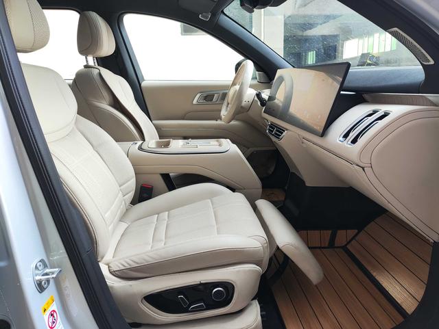 Certificated Pre-Owned Deepal S09 2025 Rear-Wheel Drive Ultra -u22566504