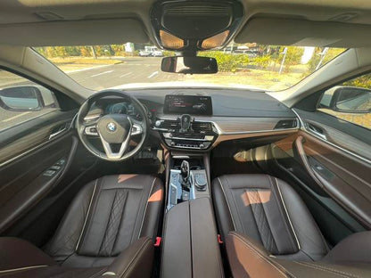 Certificated Pre-Owned BMW 5 Series PHEV 2019 Facelift 530Le Luxury Package -u22500043
