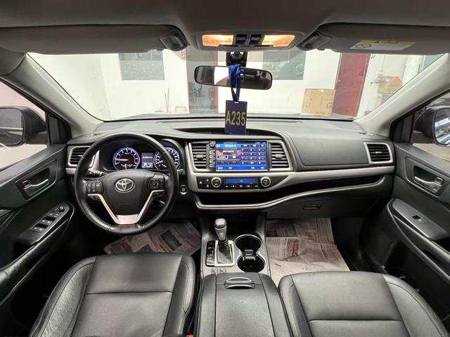 Certificated Pre-Owned Highlander 2015 2.0T 4WD Luxury 7-Seater - u22650343