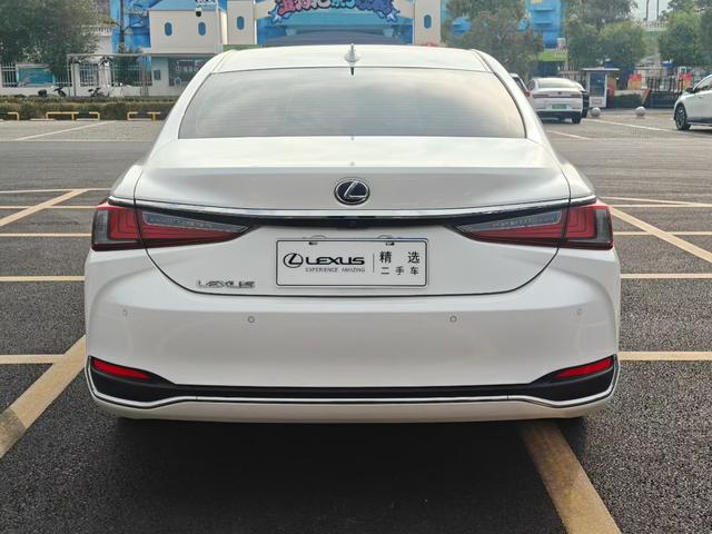 Certificated Pre-Owned Lexus ES 2022 200 Premium Edition - u22551387