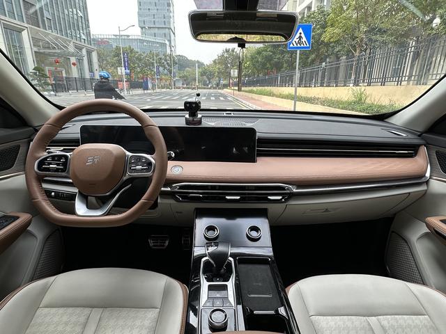 Certificated Pre-Owned Jetour X70 C-DM 2024 1.5TD DHT Long Voyage Edition -u22718032