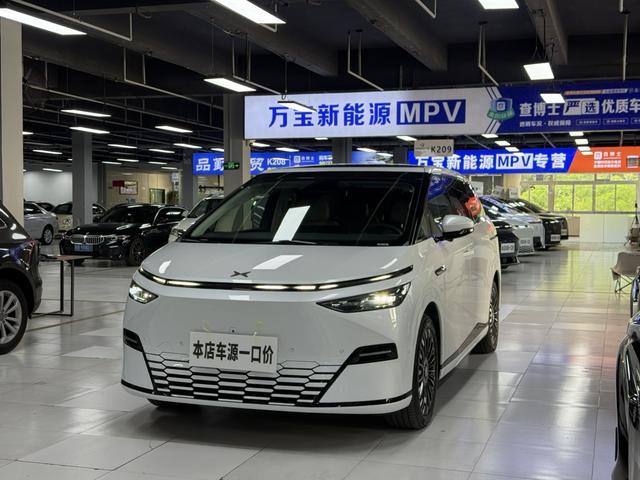 Certificated Pre-Owned XPENG X9 2025 All-Electric 740 Ultra Long Range Max-u21629863