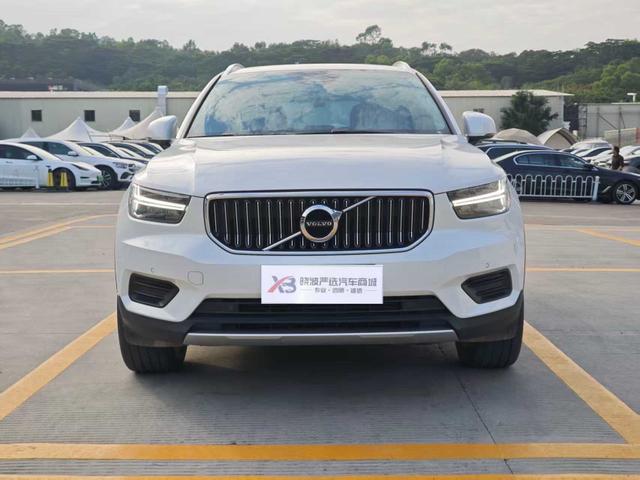 Certificated Pre-Owned Volvo XC40 2022 T4 AWD Inscription Plus - u22050806