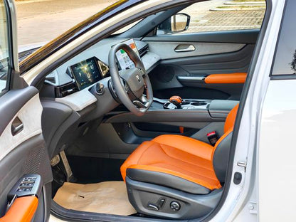 Certificated Pre-Owned Changan UNI-V 2025 Third Generation 2.0T Powerful Engine Version - u22416314