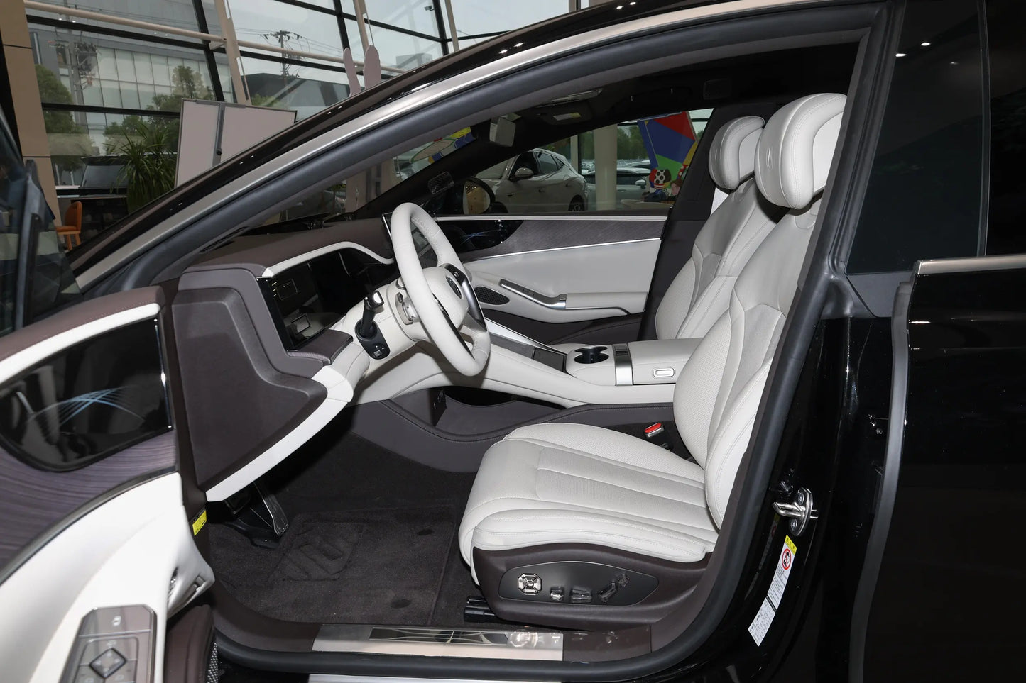 Denza Denza Z9 DM -Hybrid PHEV