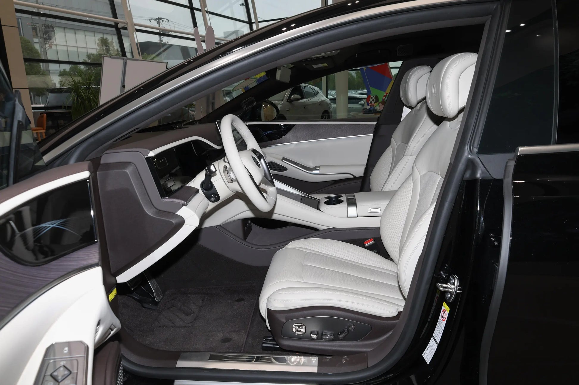 Denza Denza Z9 DM -Hybrid PHEV