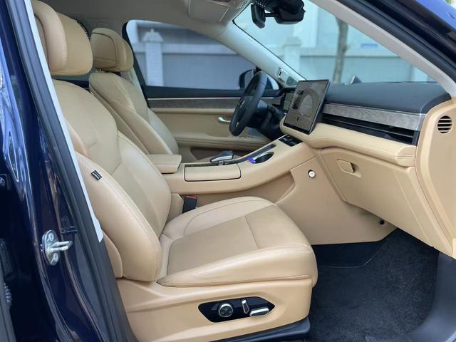 Certificated Pre-Owned Wenjie M5 2022 Extended-Range Four-Wheel Drive Performance Edition -u21766047