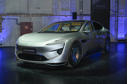 AVATR 12-Hybrid REEV