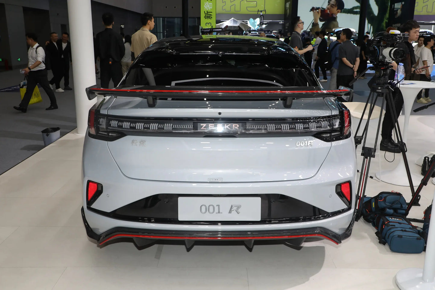 ZEEKR 001 FR