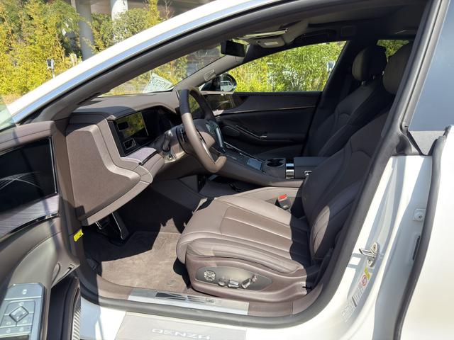 Certificated Pre-Owned Denza Z9 DM 2024 1100 4WD Ultra Edition -u22729564