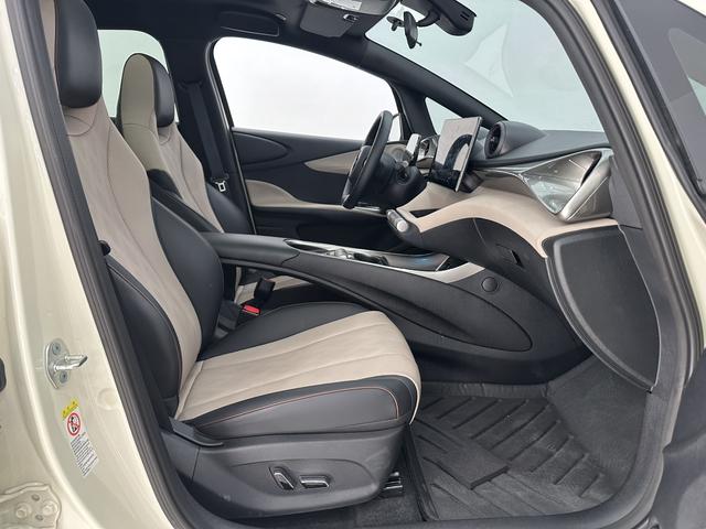 Certificated Pre-Owned BYD Dolphin 2025 420KM Fashion Edition -u22548001
