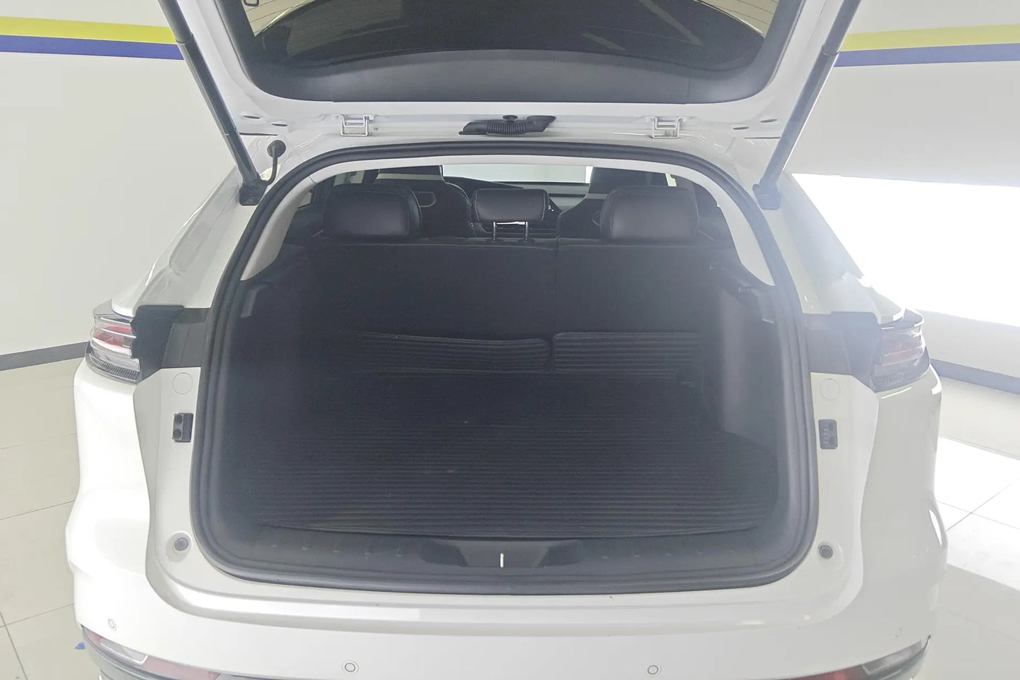 Certificated Pre-Owned Changan UNI-K Intelligent Electric iDD 2023 Model Intelligent Electric iDD 1.5T 135km Intelligent Leadership Version -u22524559