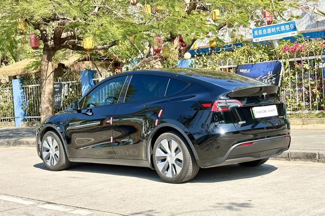 Certificated Pre-Owned Tesla Model Y 2022 Restyled Rear-Wheel Drive Version -u22593899