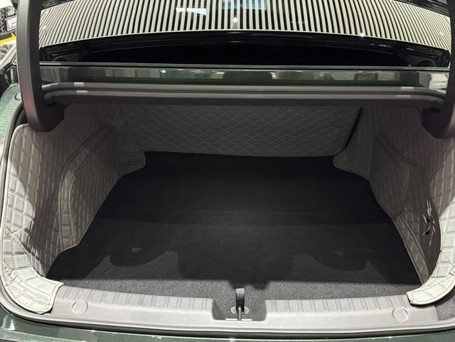 Certificated Pre-Owned Geely Galaxy Xingyao 8 PHEV 2025 Edition 130km EM-i Flagship Version