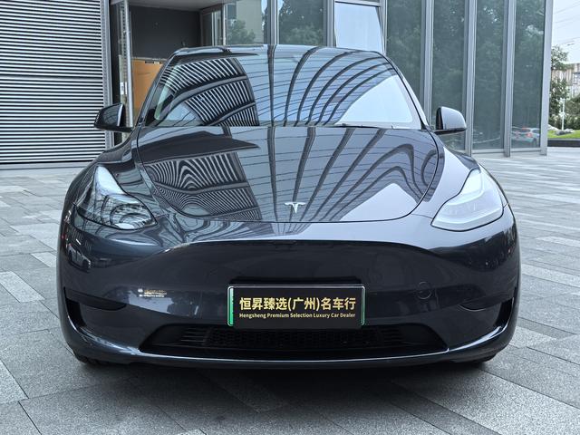 Pre-Owned Tesla Model Y 2024 Rear-Wheel Drive Version