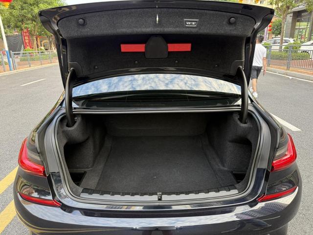 Certificated Pre-Owned BMW 3 Series 2021 330i M Sport Night Edition Package - u22401315