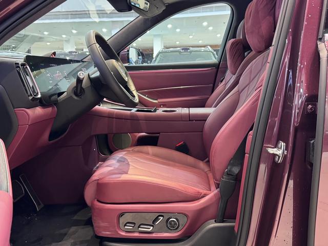 Certificated Pre-Owned Wenjie M8 2025 Edition 235 Extended-Range Version Four-Wheel Drive -u22096871