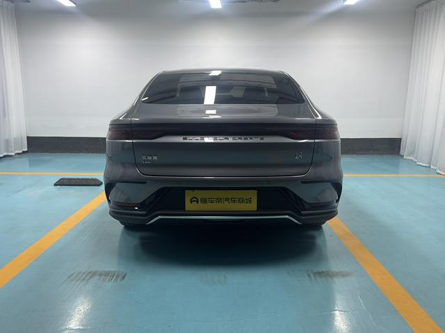 Certificated Pre-Owned BYD Han DM 2022 DM-i 121KM Honor Edition