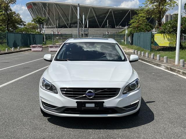 Certificated Pre-Owned Volvo V60 2015 T5 Inscription Edition - u6796615