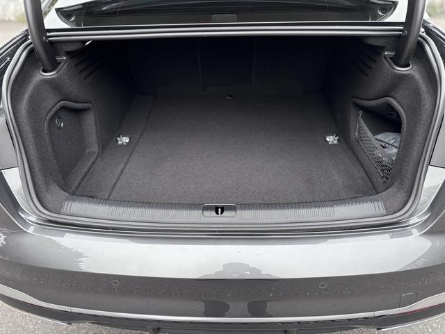 Certificated Pre-Owned Audi A4L 2025 Edition 2 Million Units Enjoyment Version 40 TFSI Fashion Dynamic Model - u22549341
