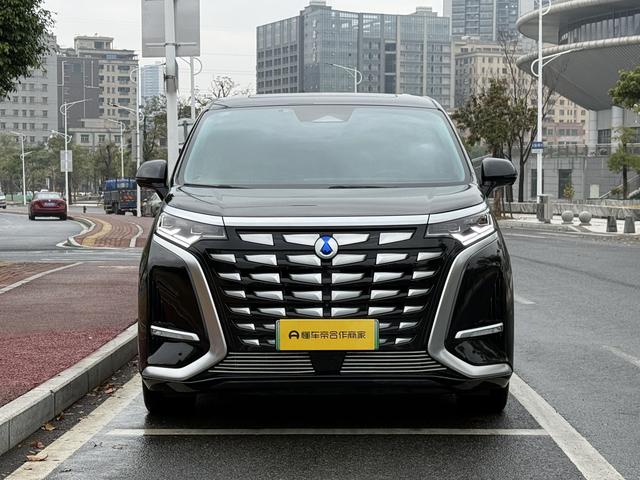 Certificated Pre-Owned Denza D9 DM 2022 1040 Premium Edition -u22621591