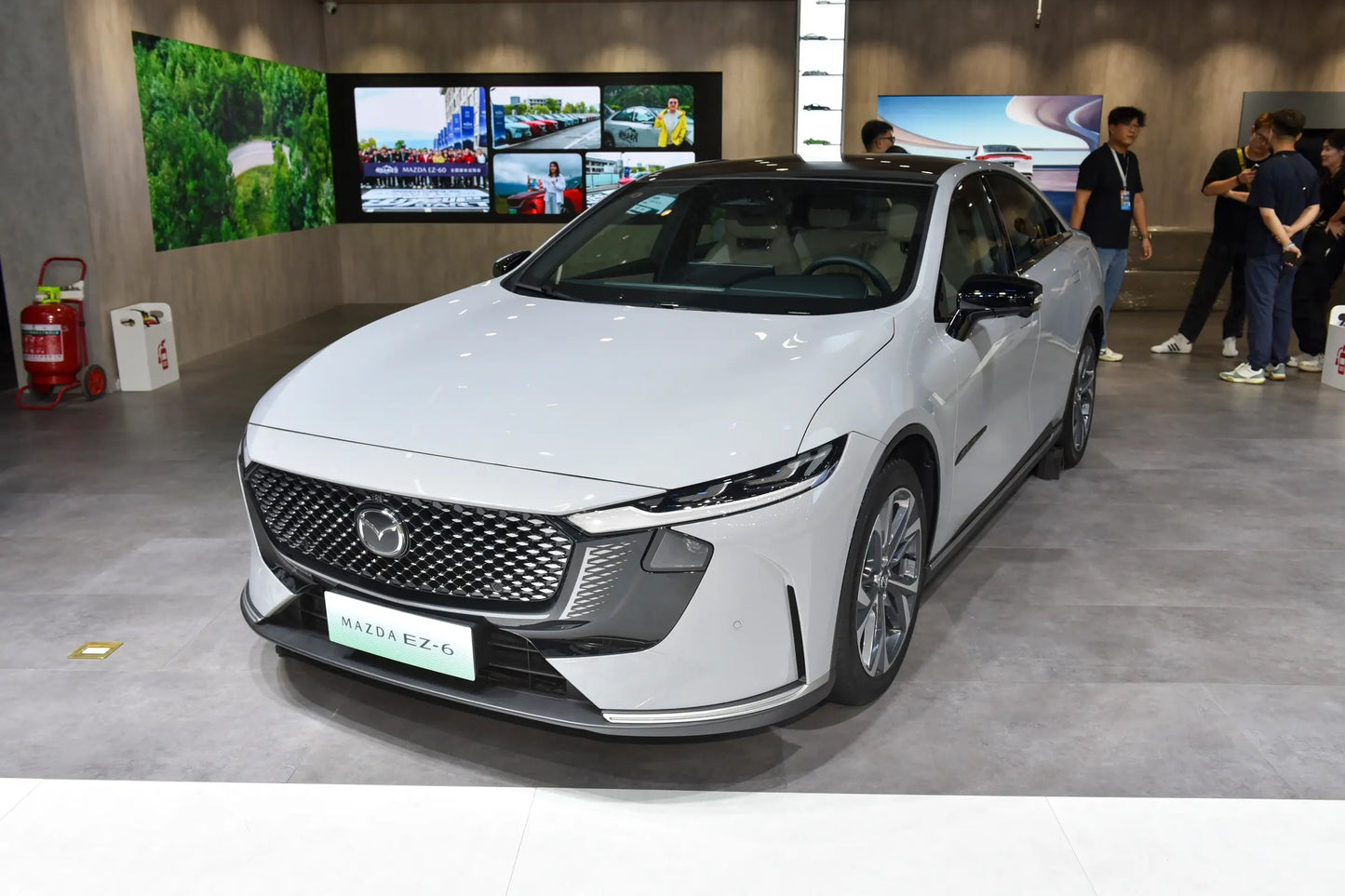 Mazda EZ-6-Hybrid REEV