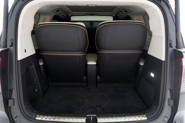 Pre-Owned ZEEKR 009 2024 Model Guanghui 4WD 108kWh