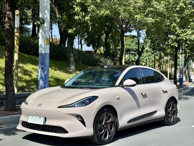 Pre-Owned IM LS6 2025 Long-Range Lizard Intelligent Enjoyment Version