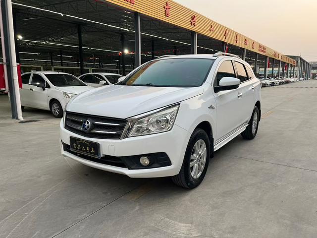 Certificated Used Dongfeng Nissan T70 2015 2.0L CVT Ruixiang Edition