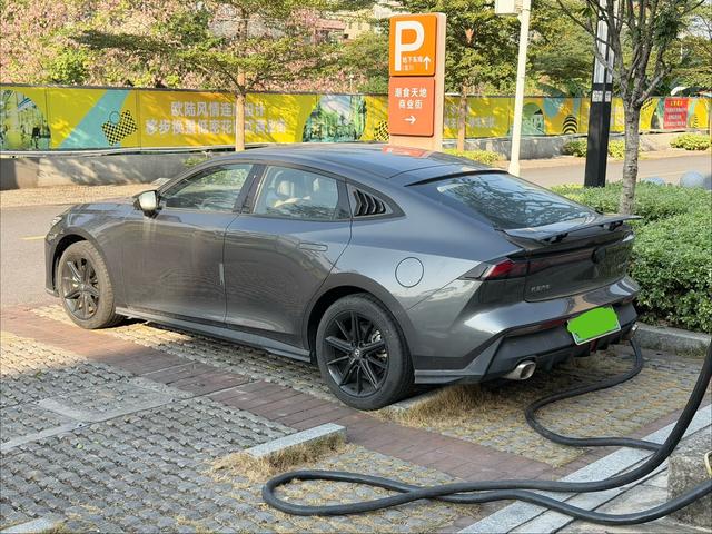 Certificated Used Changan UNI-V Intelligent Electric iDD 2023 Edition Intelligent Electric iDD 113km Intelligent Fun Version (Fast Edition)