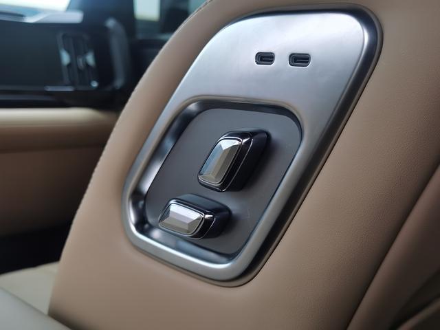 Certificated Used Formula Leopard 8 2025 Smart And Brave Flagship Edition 7-Seater