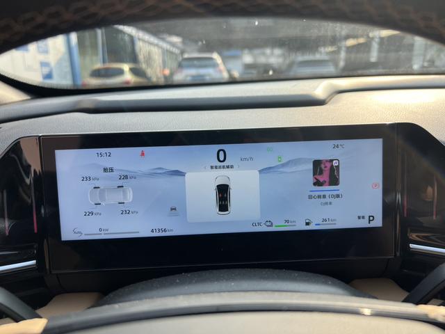 Certificated Used Geely Galaxy L6 2023 1.5T DHT 125km Starship