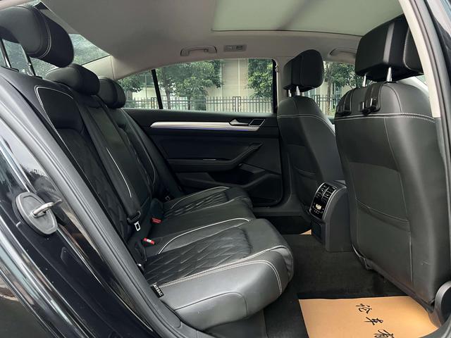 Certificated Used FAW-Volkswagen Magotan GTE 2020 Luxury