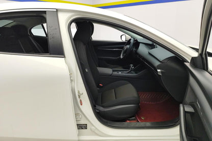 Certificated Used Mazda 3 Axela 2022 2.0L Automatic Zhiqing Edition