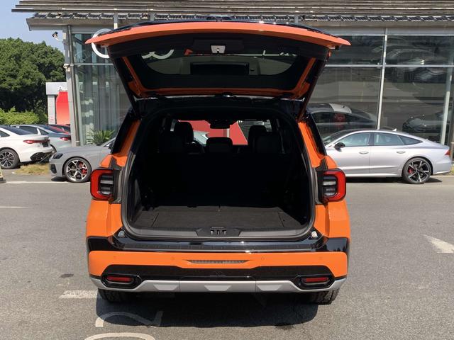 Certificated Used Ford Explorer 2024 2.3T EcoBoost Four-Wheel Drive Kunlun Peak Edition 7-Seat