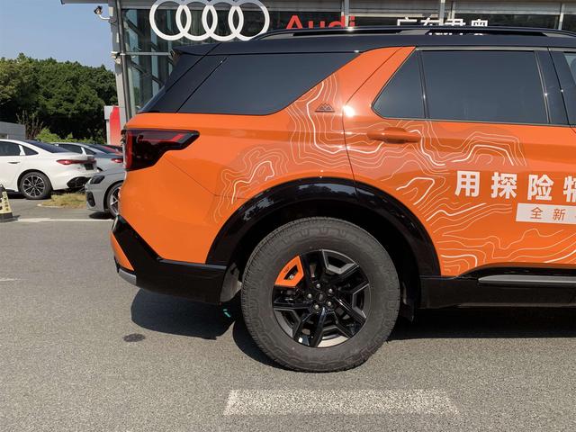 Certificated Used Ford Explorer 2024 2.3T EcoBoost Four-Wheel Drive Kunlun Peak Edition 7-Seat