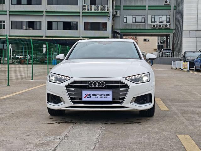 Certificated Used FAW-Audi A4L 2022 40 TFSI Fashion Zhiya Type