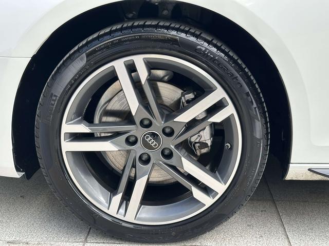 Certificated Used FAW-Audi A4L 2022 40 TFSI Luxury Dynamic Type