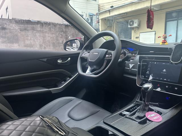 Certificated Used Dongfeng Nissan Venucia D60 2023 PLUS 1.6L XE CVT Chaoling Edition