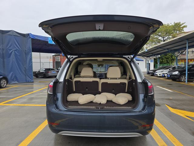 Certificated Pre-Owned Wenjie M9 2024 Extended-Range Ultra Six-Seater Version -u22049162