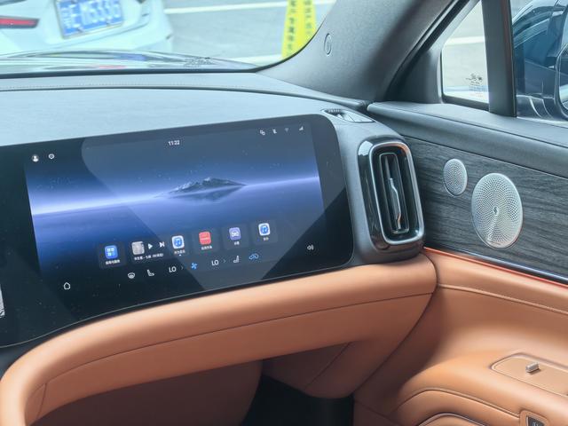 Certificated Pre-Owned Wenjie M9 2024 Extended Range Max Six-Seater Version -u21683184