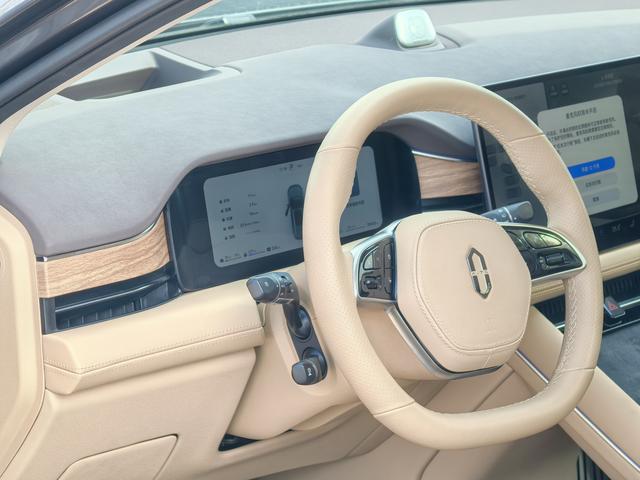 Certificated Pre-Owned Wenjie M7 2024 Max Five-Seater Four-Wheel Drive Intelligent Driving Version -u22071675