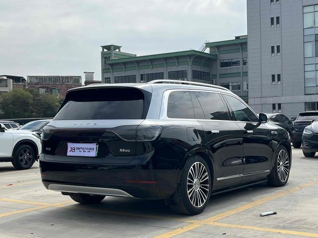 Certificated Pre-Owned Wenjie M9 2024 Extended-Range Ultra Five-Seater Version -u21982807