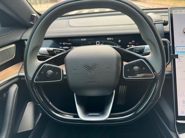 Certificated Pre-Owned Hozon Auto Nezha S 2022 Extended-Range Version 1160 Small Edition -u20653076