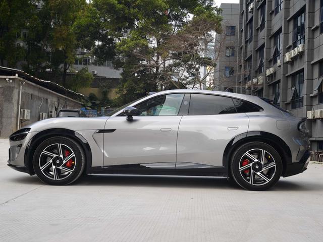 Xiaomi YU7 2025 Long Range High Performance 4WD Max Version