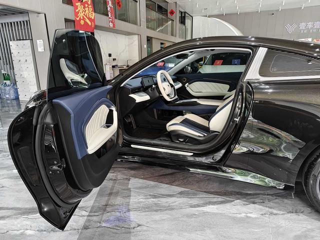 Certificated Pre-Owned Hozon Auto Nezha GT 2023 580 4WD Version -u23756649