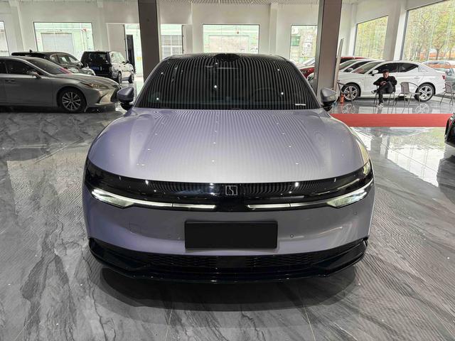 Certificated Pre-Owned ZEEKR 007 2025 4WD Intelligent Driving Version 75kWh -u23756396