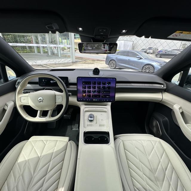 Certificated Pre-Owned NIO ES6 2025 75kWh -u23910807